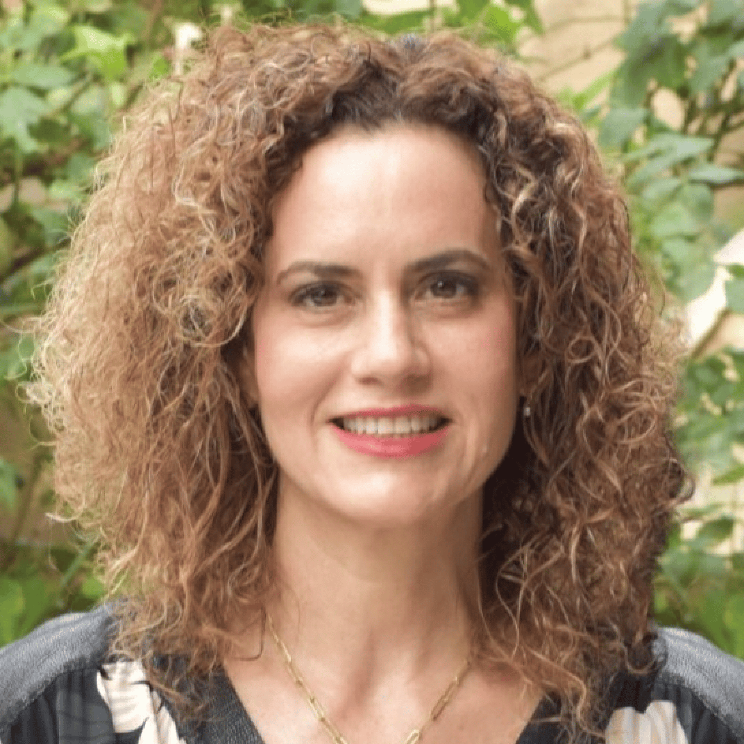 Headshot of Inbar Lasser-Raab