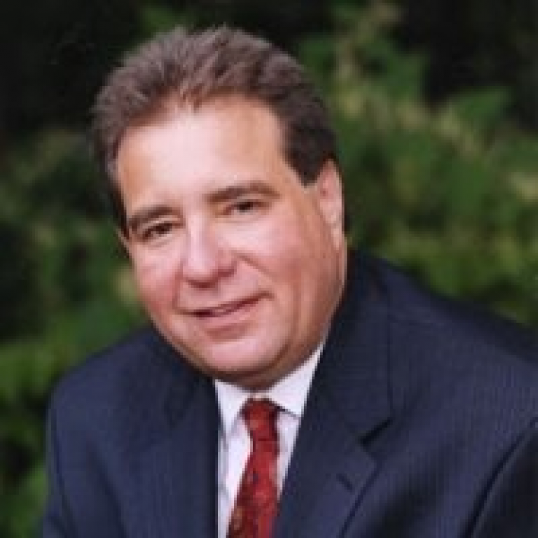 Headshot of Russel Robinson